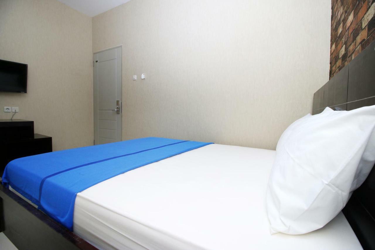 Kamar Keluarga Kampung Bali III Hostel Jakarta Ngoại thất bức ảnh